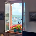 Appartement De Charme En Duplex Face Au Port De Barfleur