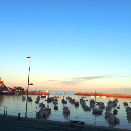De Charme En Duplex Face Au Port De Lägenhet *