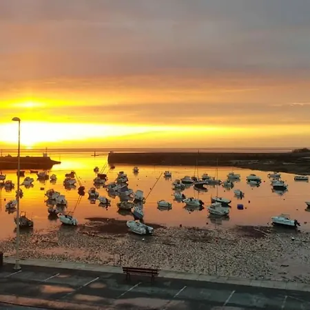 Apartmán De Charme En Duplex Face Au Port De Barfleur
