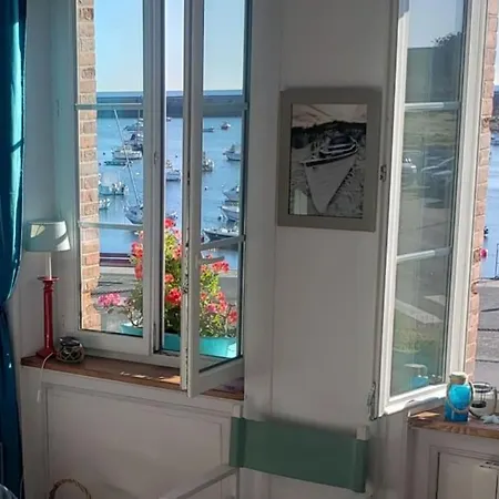 Appartementde Charme En Duplex Face Au Port De Apartment