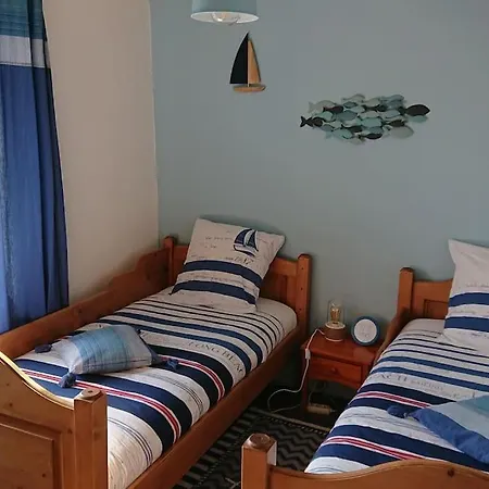 Appartementde Charme En Duplex Face Au Port De * Barfleur