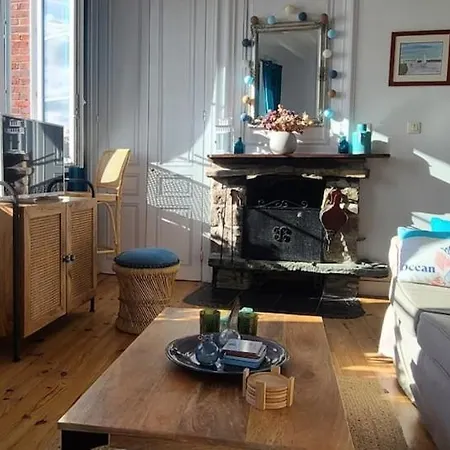 Appartementde Charme En Duplex Face Au Port De * Barfleur