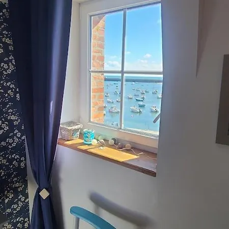 Appartementde Charme En Duplex Face Au Port De * Barfleur