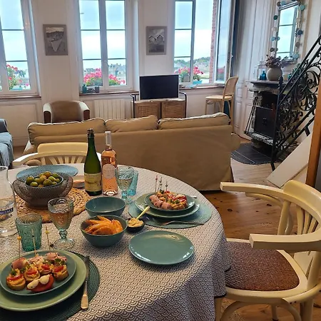 De Charme En Duplex Face Au Port De Apartmán