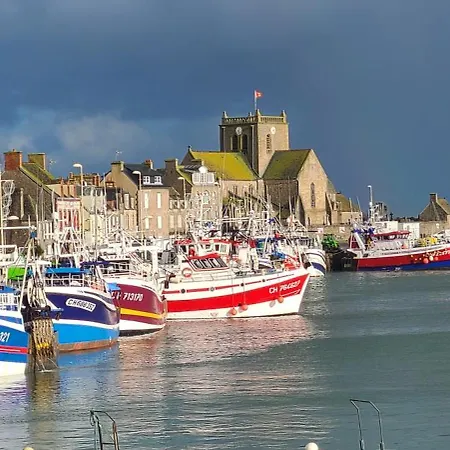 Appartementde Charme En Duplex Face Au Port De Barfleur