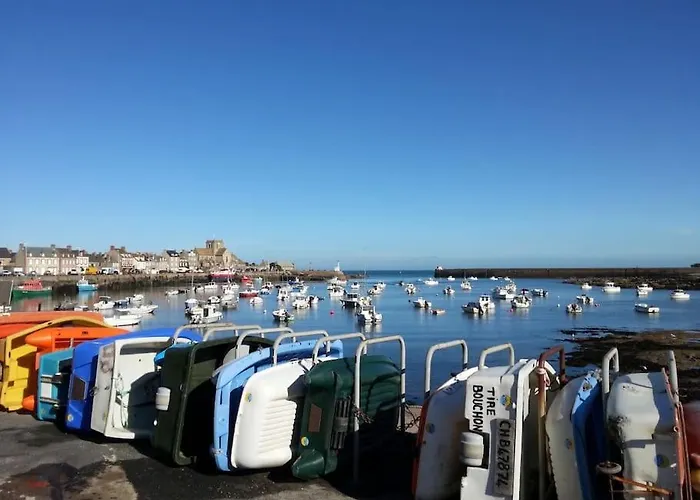 아파트 Appartementde Charme En Duplex Face Au Port De *