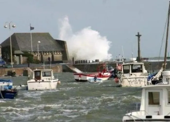 Apartment Appartementde Charme En Duplex Face Au Port De *