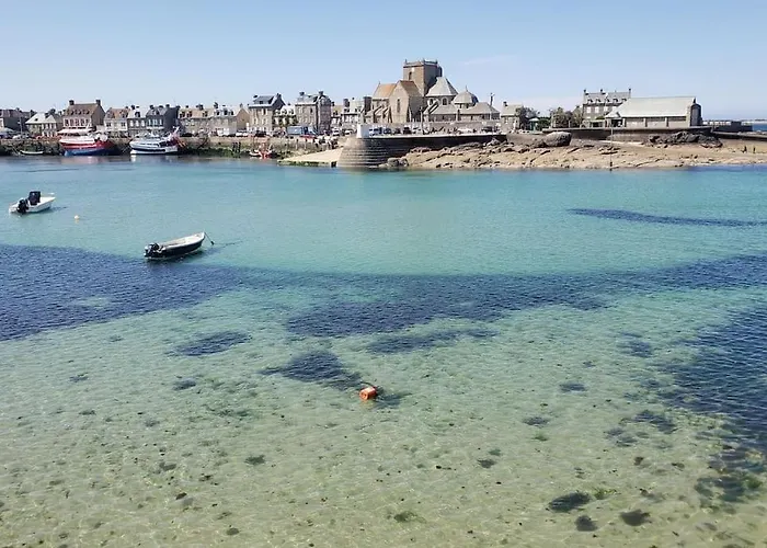 Appartementde Charme En Duplex Face Au Port De *