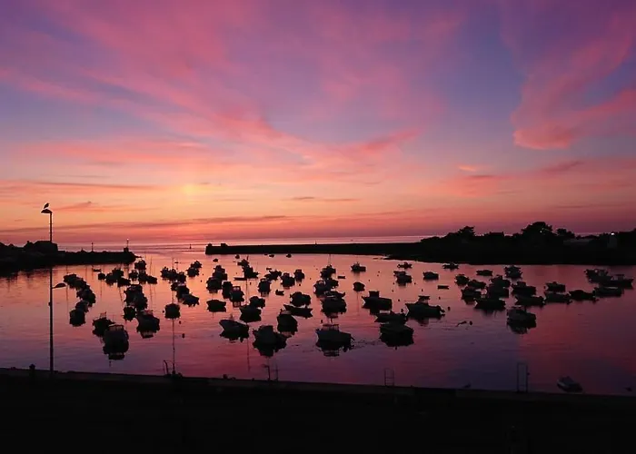Appartementde Charme En Duplex Face Au Port De Barfleur