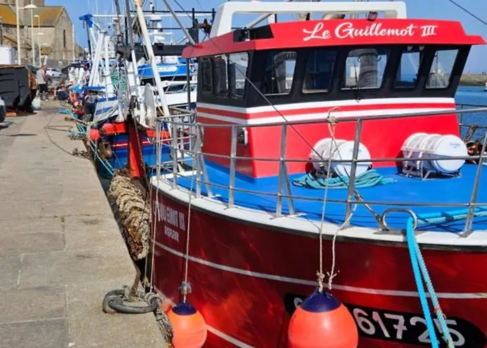 Appartementde Charme En Duplex Face Au Port De Apartment *